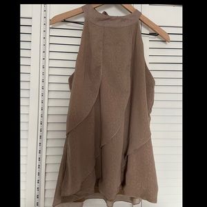 Woman’s cheetah print top